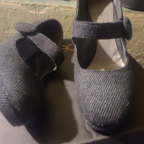 Heels 👠 - Picture 2 of 4